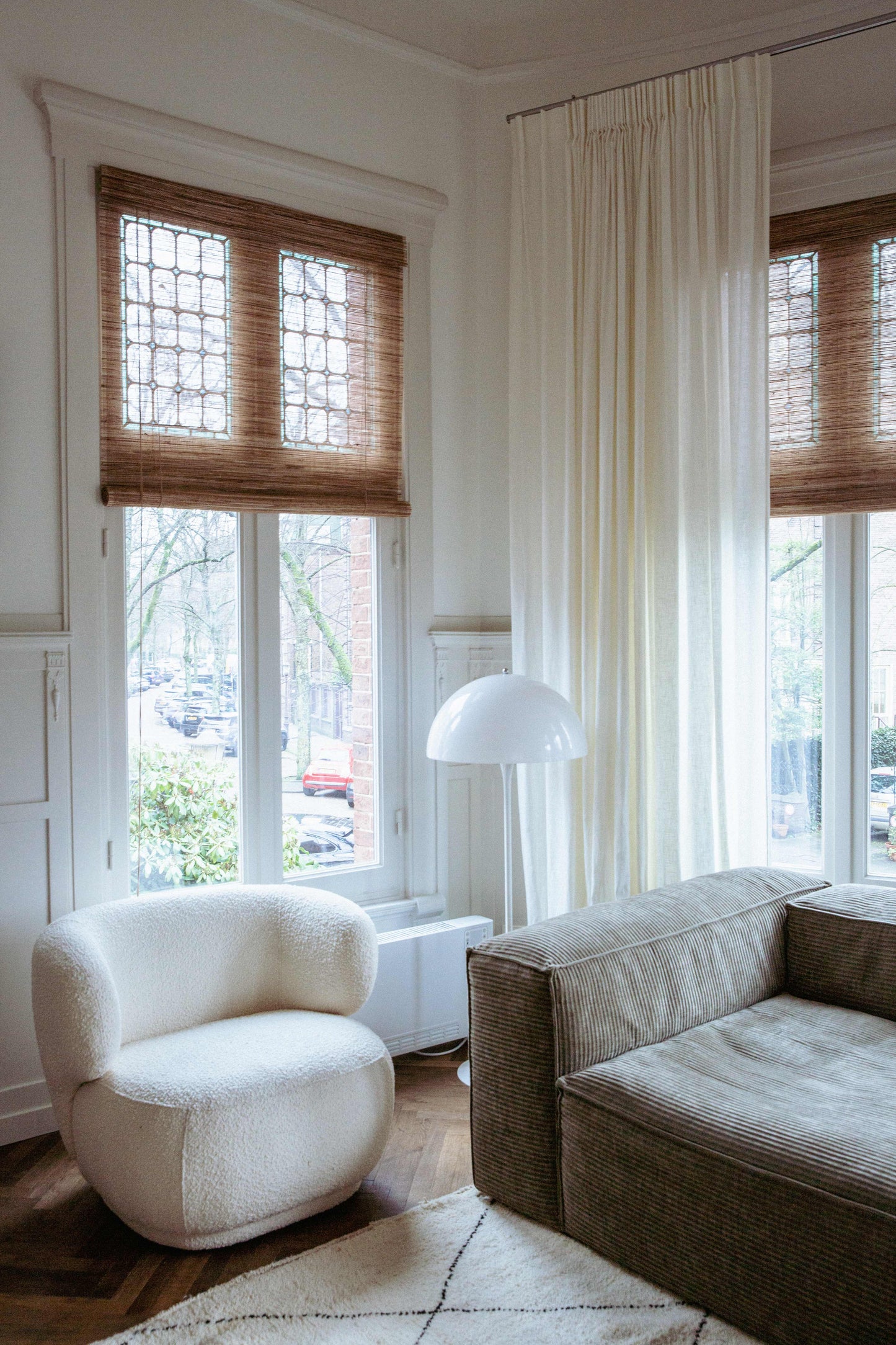 Mansion with Baltex blinds and linen